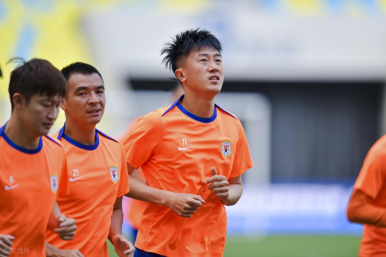 开云体育平台-大变动！山东泰山接连清洗4大功勋老将，唯有一人不敢放他离队